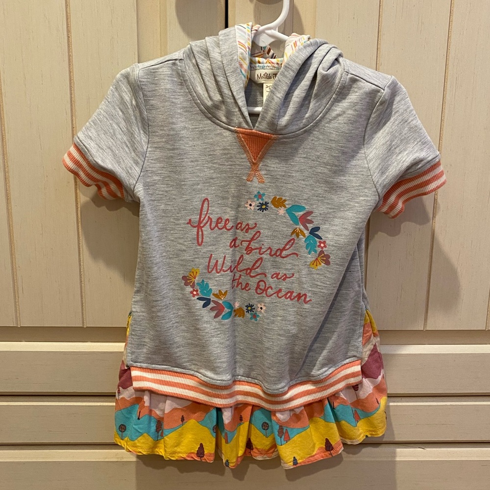EUC Matilda Jane sweatshirt top